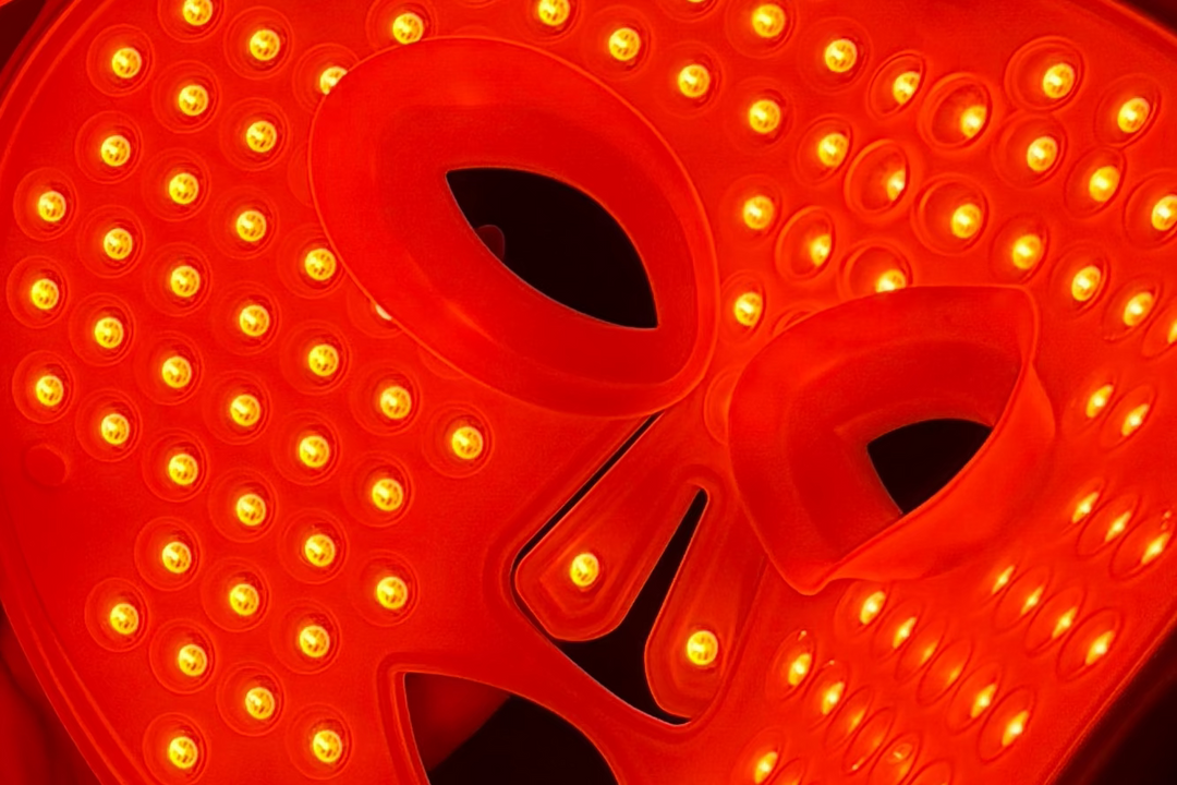 Le Masque LED Qiriness : L’Innovation Beauté Qui Révolutionne Votre Rituel Anti-Âge